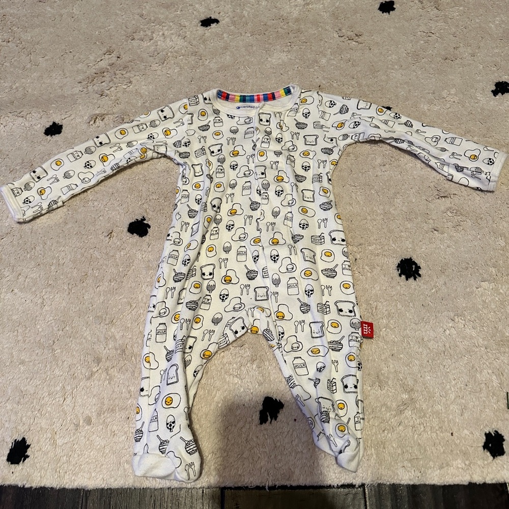 Magnetic me footie
